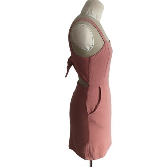 One Clothing Los Angeles Square Neck Mini Dress - Picture 2 of 4